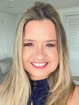 Elaine Saraiva
